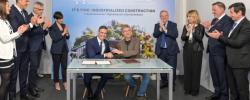 Foto presidente del Gobierno, Pedro Sánchez y Carlo Ratti, comisario de la 19ª Exposición Internacional de Arquitectura de La Biennale di Venezia